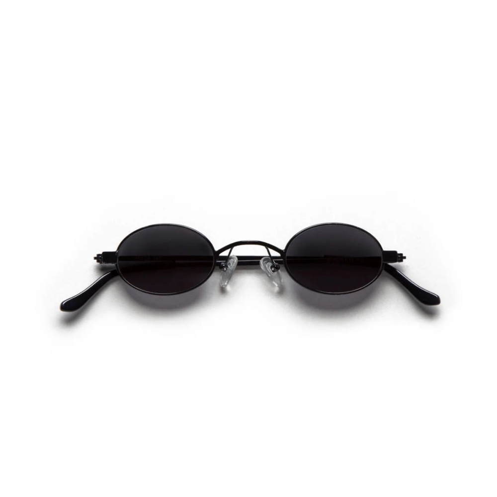 ROBERI & FRAUD Doris Black Sunglasses